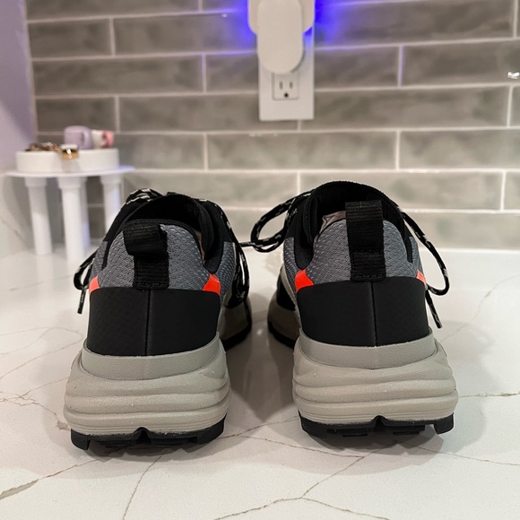 VEJA Dekkan Alveomesh. Women Size 6. Color Gray/Black. - Picture 5 of 12